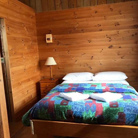Somerset Beachside Cabin And Caravan Park Extérieur photo